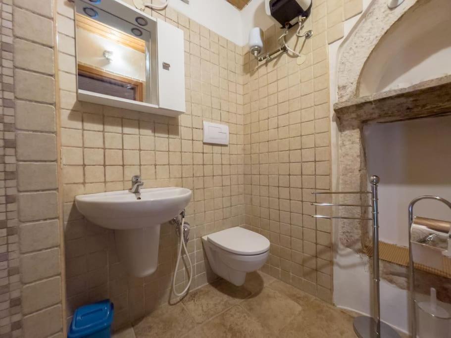 Zeus, Nel Cuore Del Centro Storico Ceglie Messapica Extérieur photo